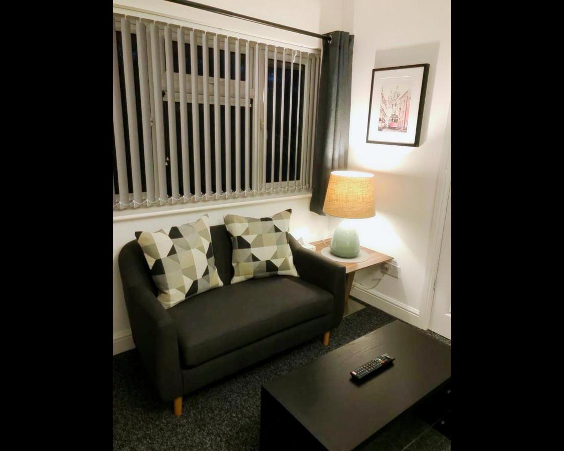 Anson Studios Walsall M6, J10 Exteriör bild