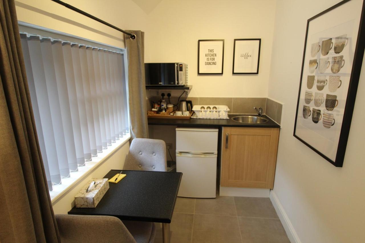 Anson Studios Walsall M6, J10 Exteriör bild