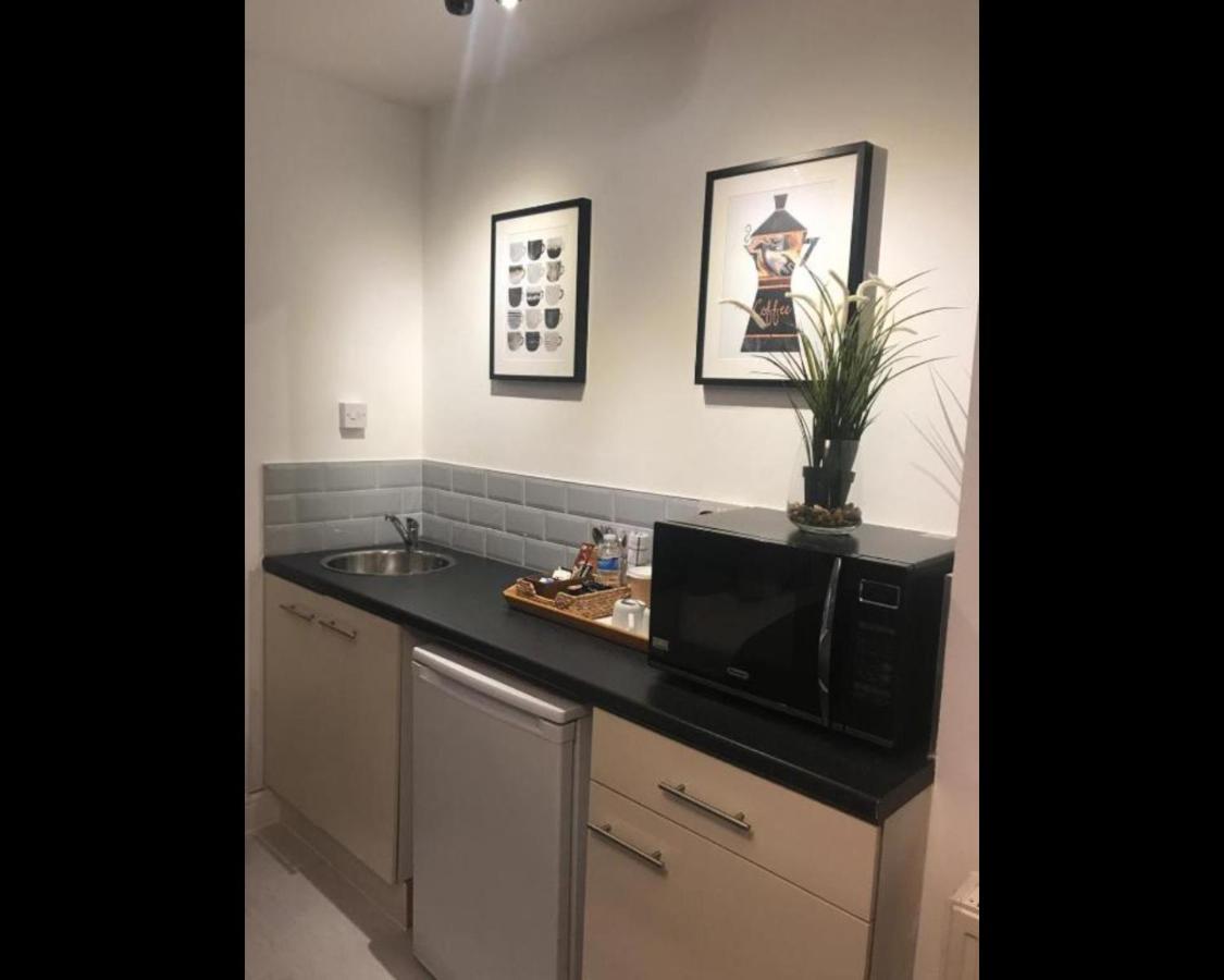 Anson Studios Walsall M6, J10 Exteriör bild